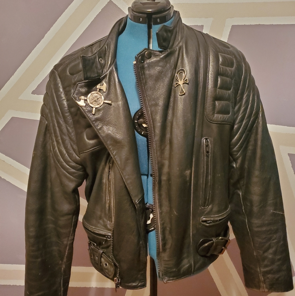 Motorcycle jacket